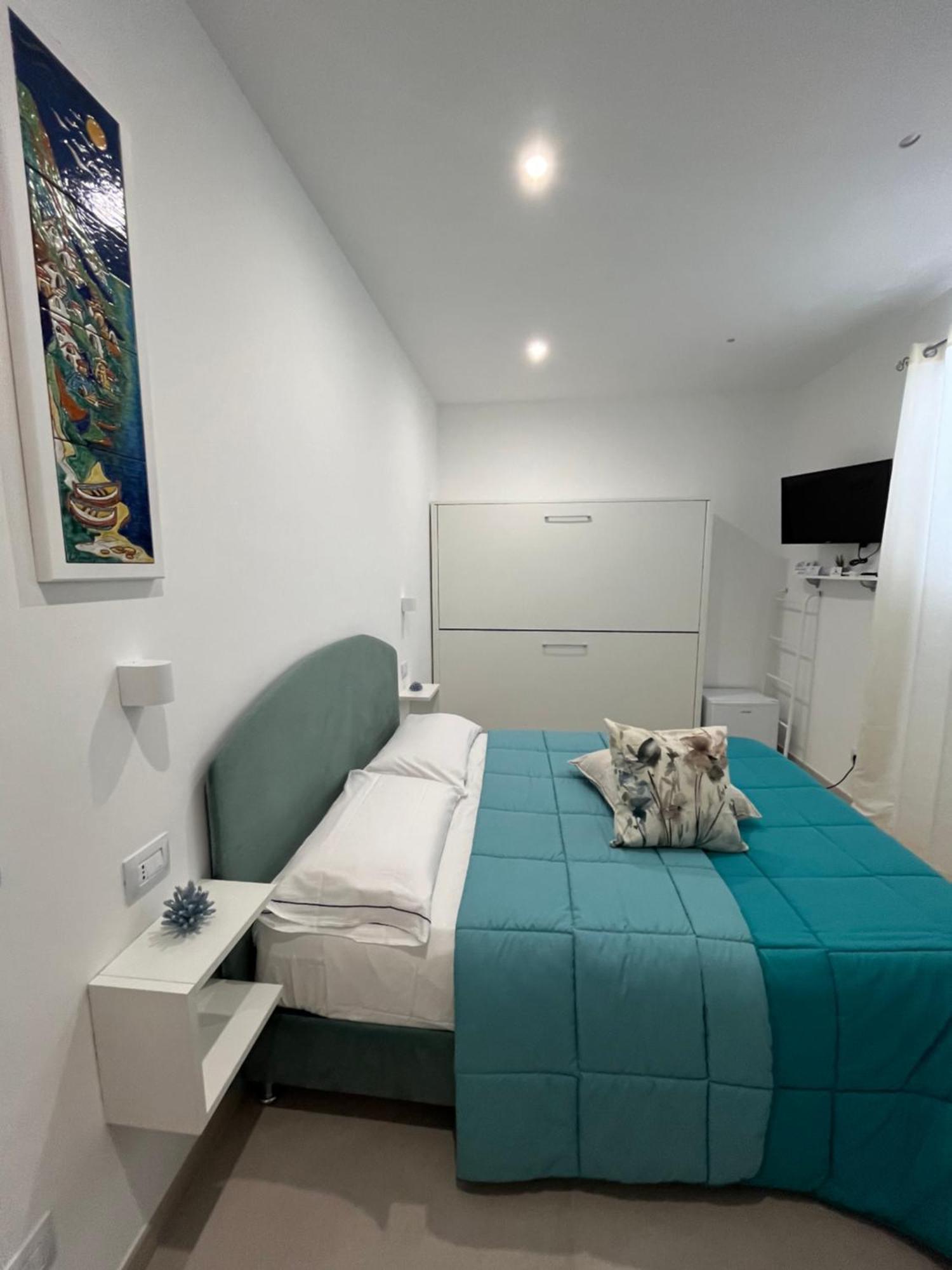 Al Chiaro Di Luna Luxury Suites Amalfi Coast Vietri Ngoại thất bức ảnh